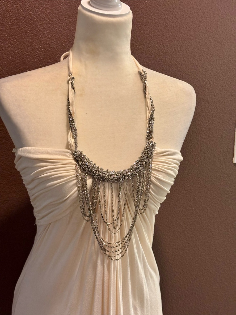 Cream Glamorously Jeweled,Sleeveless Gathered-Front Camisole - Picture 4 of 6